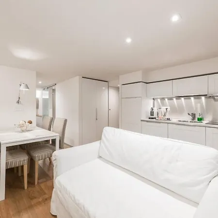 Artist Loft House Отель типа 