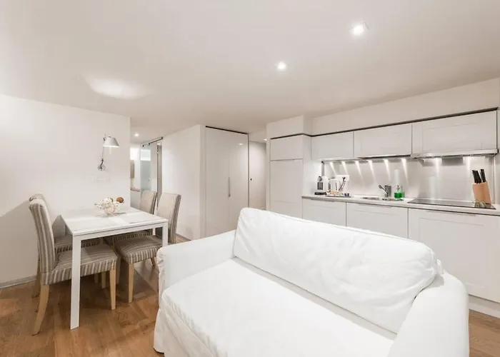 Artist Loft House فندق مبيت وإفطار 4*