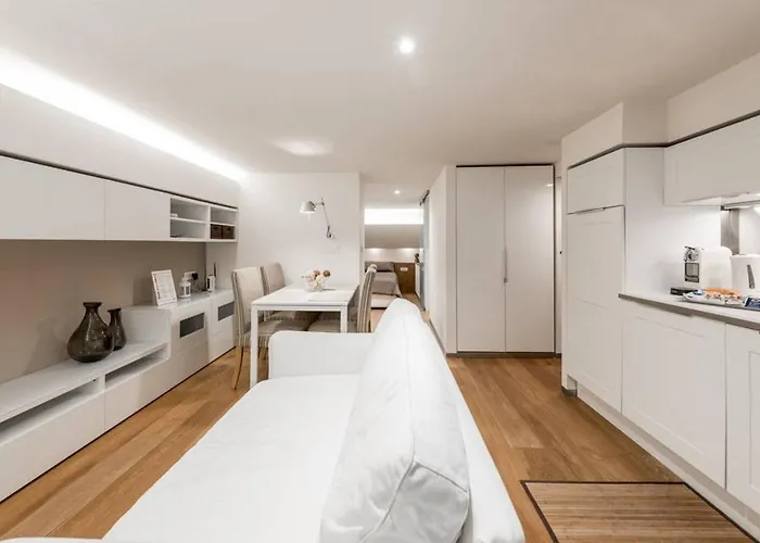 Artist Loft House 4* باري