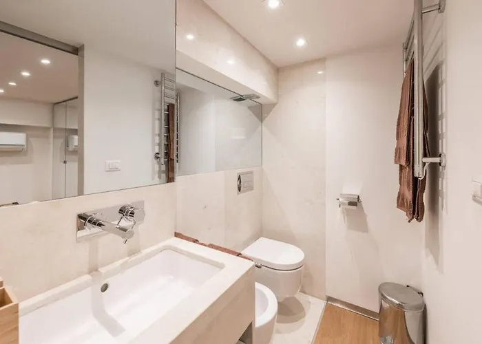 Artist Loft House 4* باري