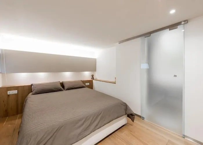 Artist Loft House فندق مبيت وإفطار